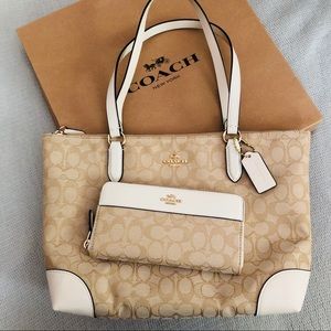 ❌sold❌ Zip Top Tote Jacquard w/ matching wallet